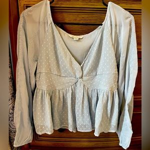 Baby blue flowy sleeve top (size medium)from American Eagle- worn only once!